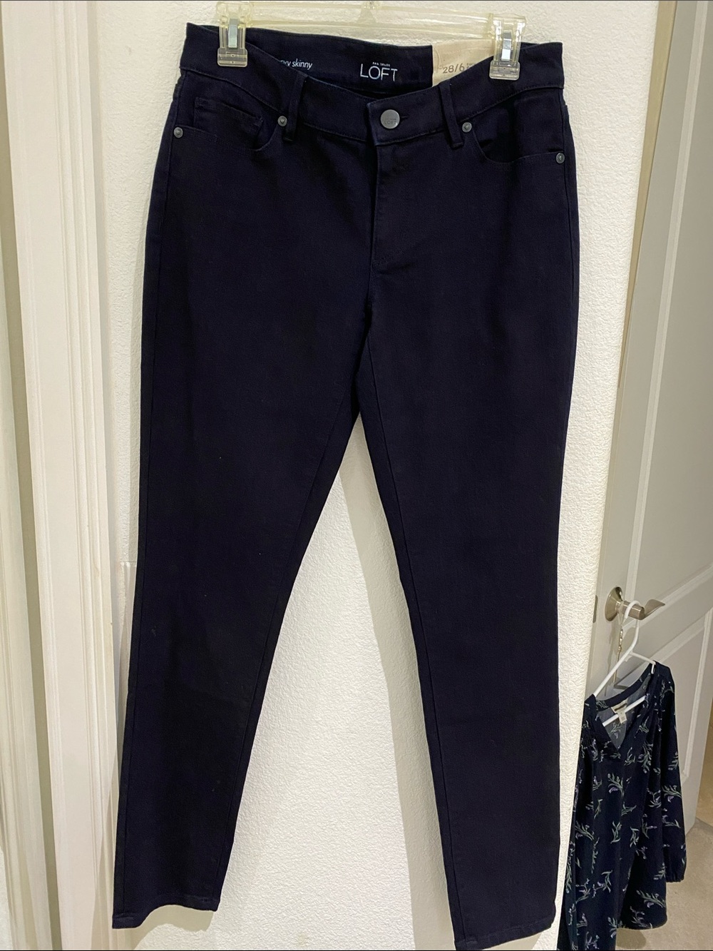 LOFT Curvy Skinny Jeans Dark Wash Size 28 / 6 - Style 313810 - NWT